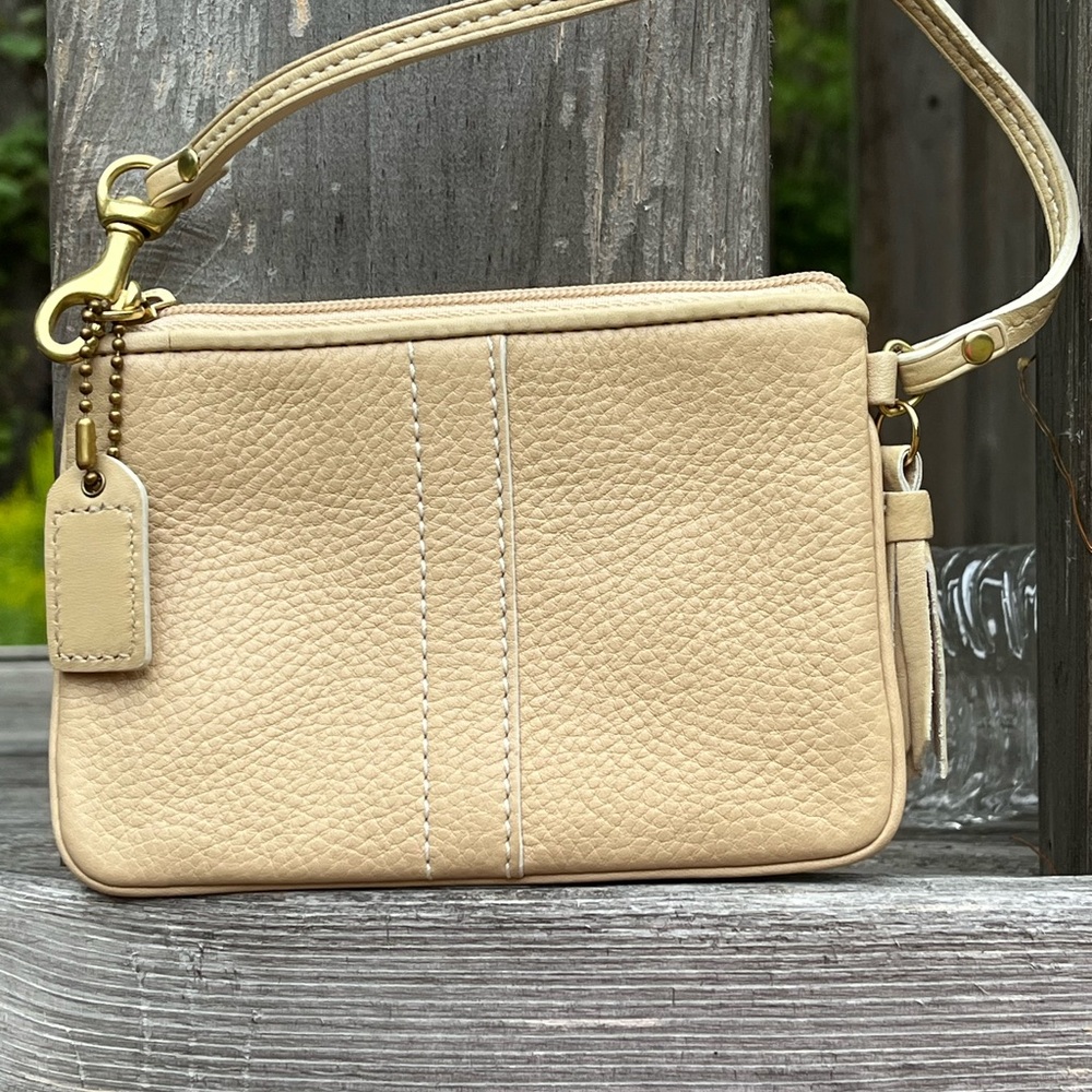 Coach Beige Leather Wristlet EUC - Picture 3 of 4